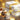 Set 2 Sfere Decorative Natalizie colore Oro e Bianco con Candela Profumazione Ambra - Viron.it