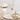 Lampada da Tavolo Abat-Jour con Bordo Dorato in Metallo Lucido Bianco h 30 cm - Viron.it