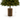 Primo piano della base cilindrica effetto tronco per albero di Natale con dettagli realistici del legno