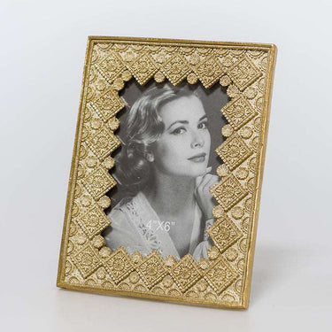 Portafoto in Resina Decorato Color Oro Larghezza 15 cm - Viron.it