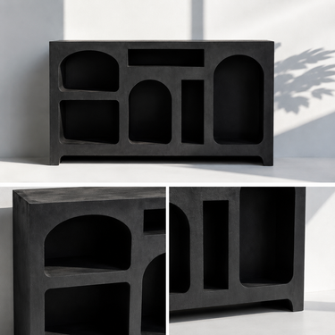 Credenza decorativa nera con nicchie aperte e struttura effetto legno opaco