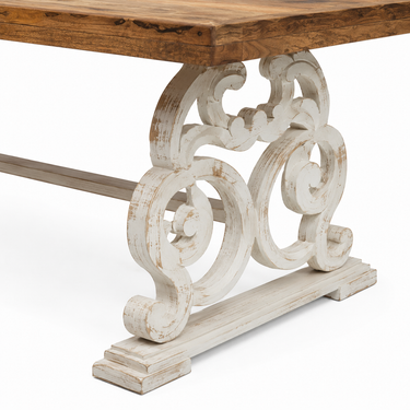 Tavolo rettangolare artigianale con piano in legno naturale e gambe decorative